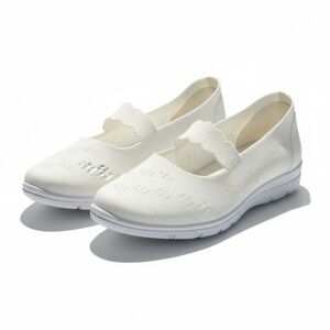 Dr. Leonard Freedom Fit Mary Janes White 8W